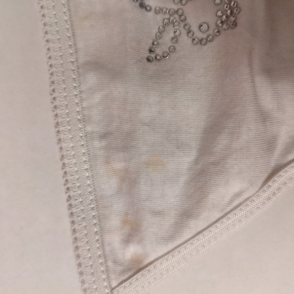 12 cute playboy thongs - Picture 9 of 9